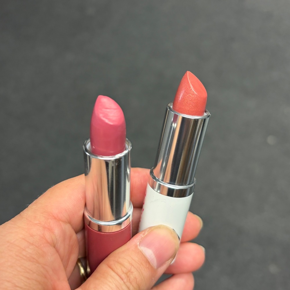 Clinique Pop Lip Colour Primer Duo 14 Plum Pop & Bare Pop Lipstick Set - Picture 4 of 4